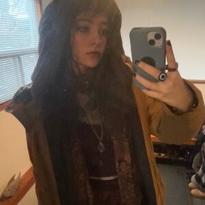 Meet your Posher, Emma